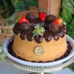 Bolo banhado de chocolate