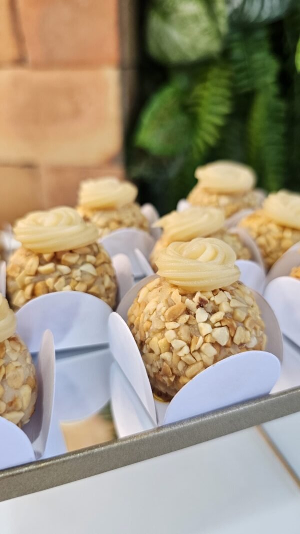 Brigadeiro Branco com xerem de Amendoim