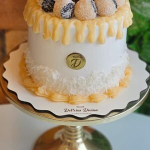 Torta Delícia de Coco com Ameixa