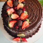 Torta Suculenta de chocolate com Morango