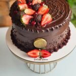 Torta Suculenta de chocolate com Morango